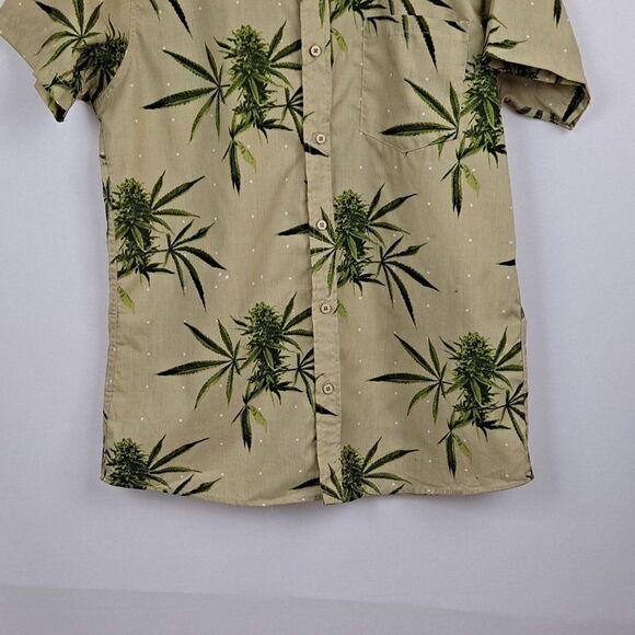True Rock Mens S/S Shirt  NWOT - Picture 3 of 10